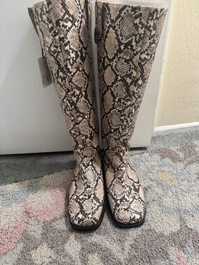 ZARA Beige and Black Snake-Print Over-the-Knee Boots